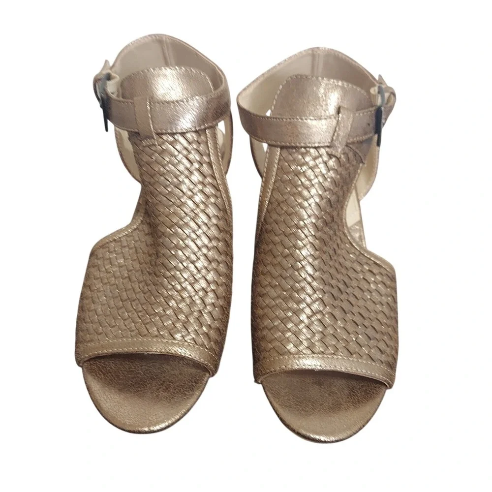 Adrienne Vittadini woven heel made