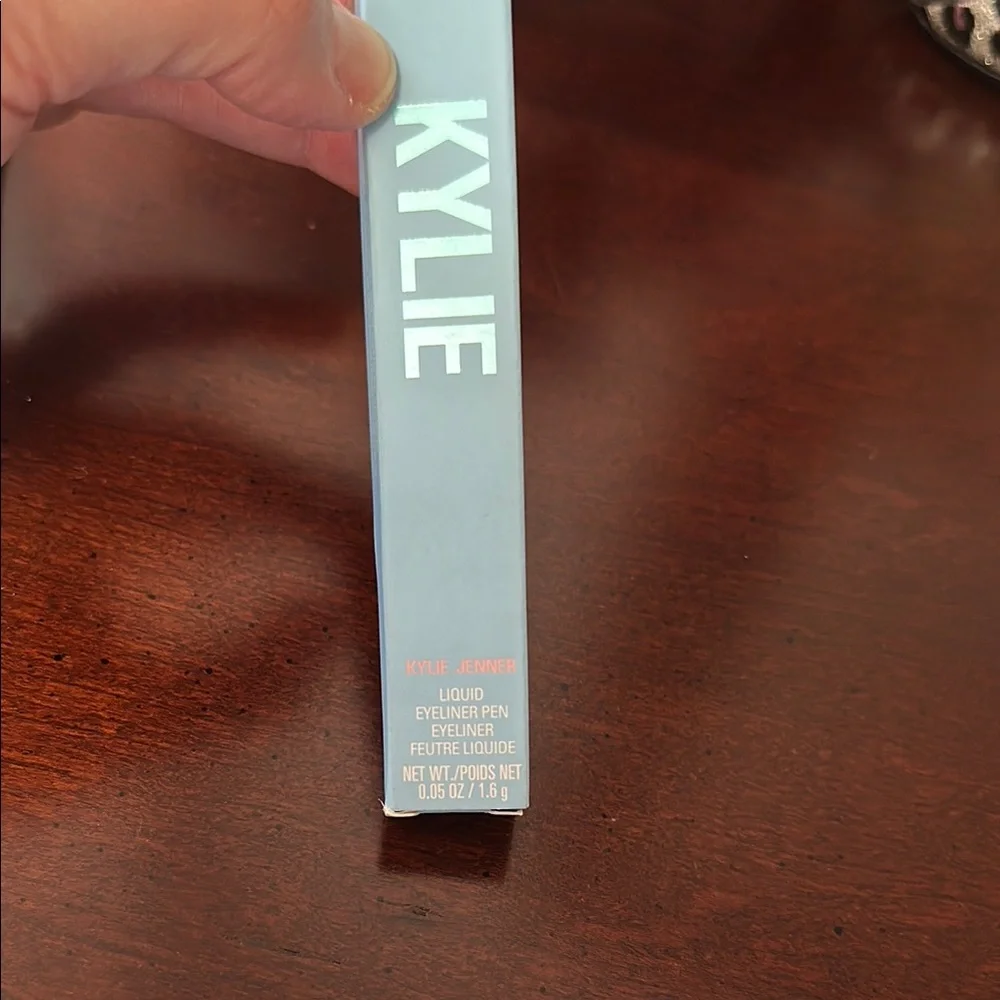 Kylie Cosmetics kylie liquid