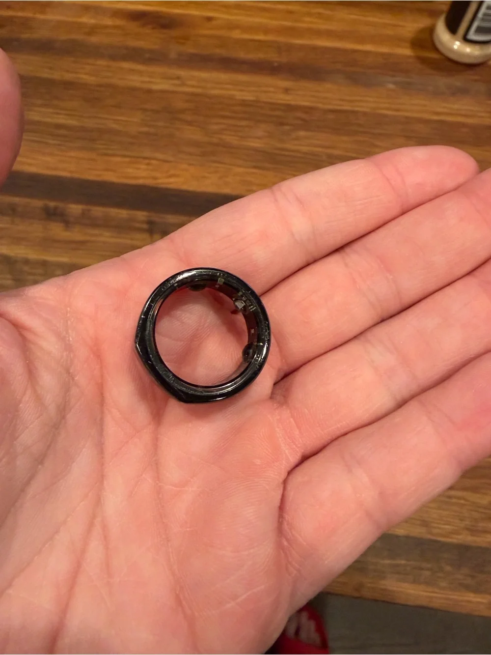 Oura sleek black