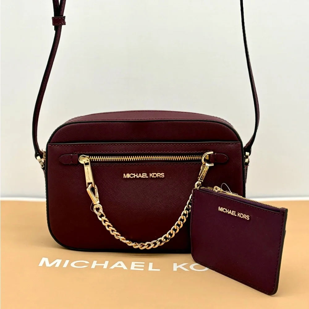 Michael Kors compact saffiano