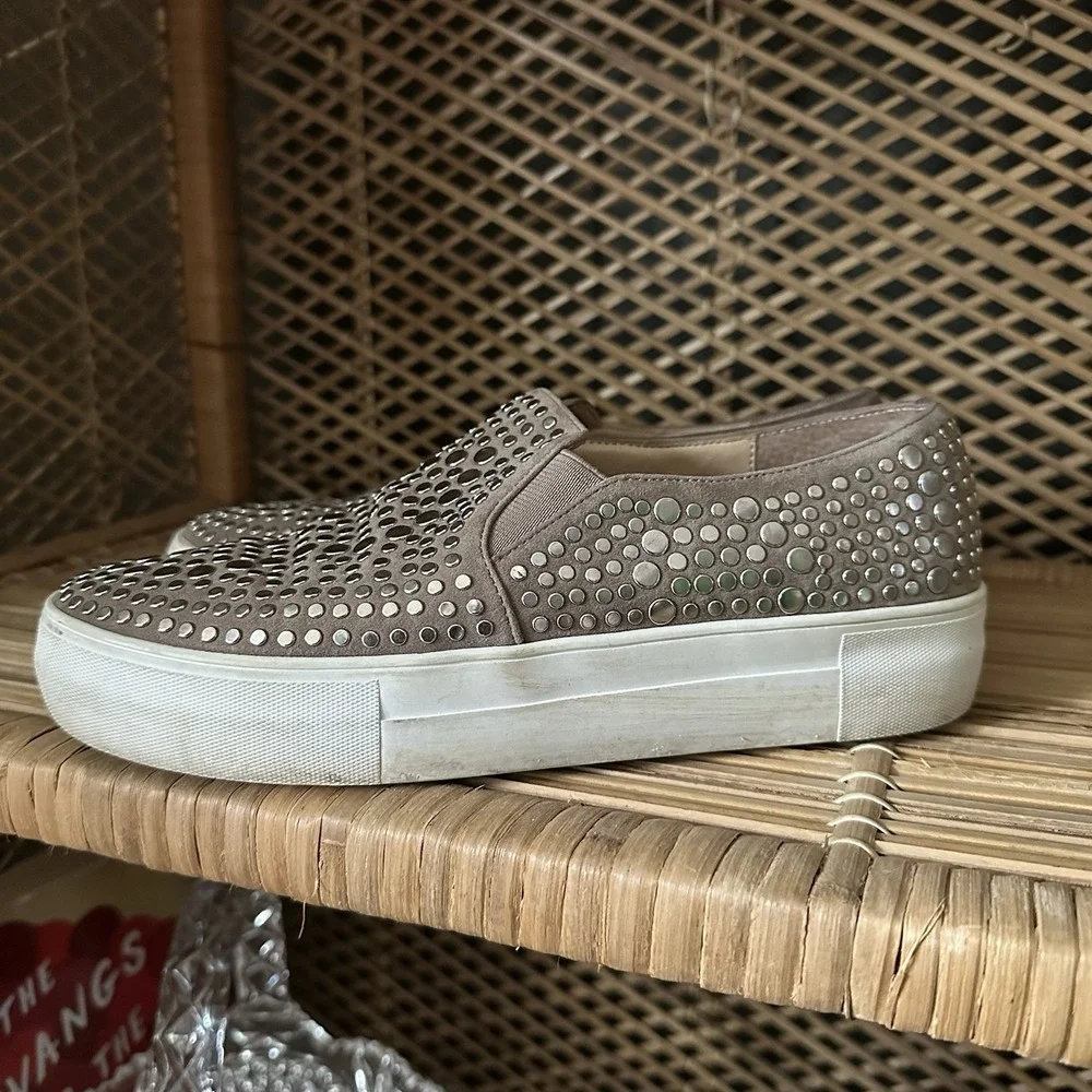 Vince Camuto Kindra Brown Leather Studded Sneakers Women's Size 7