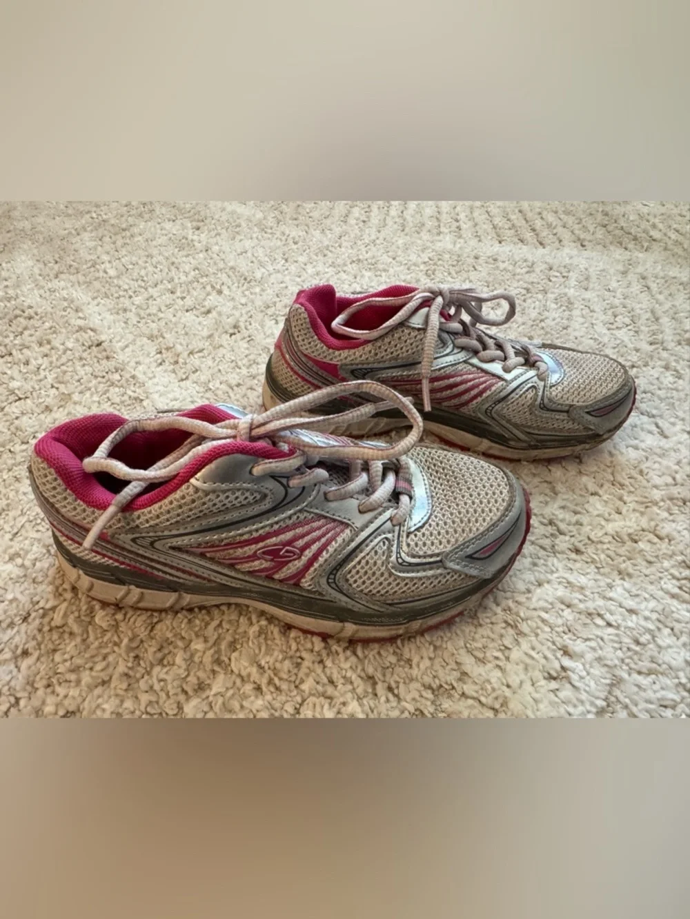 Champion Girls' Youth Size 1 pink athletic/tennis shoes