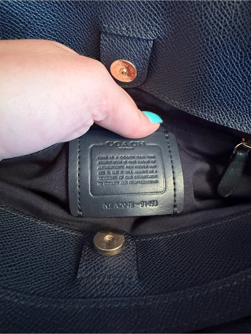 Coach am selling