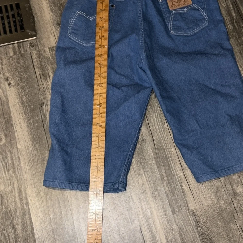 VINTAGE 70s Maverick long Jean shorts - woman’s size 25 waist excellent cond