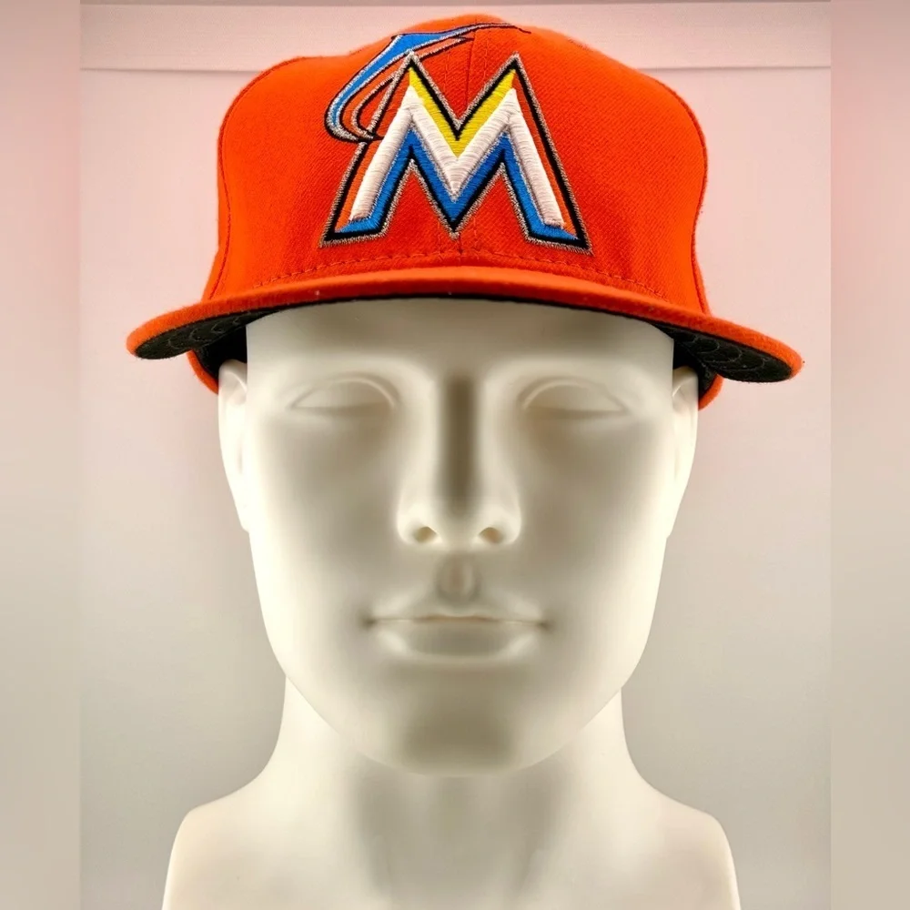 Miami Marlins Baseball New Era 59Fifty Cap/hat Size 7 1/8 Great condition!