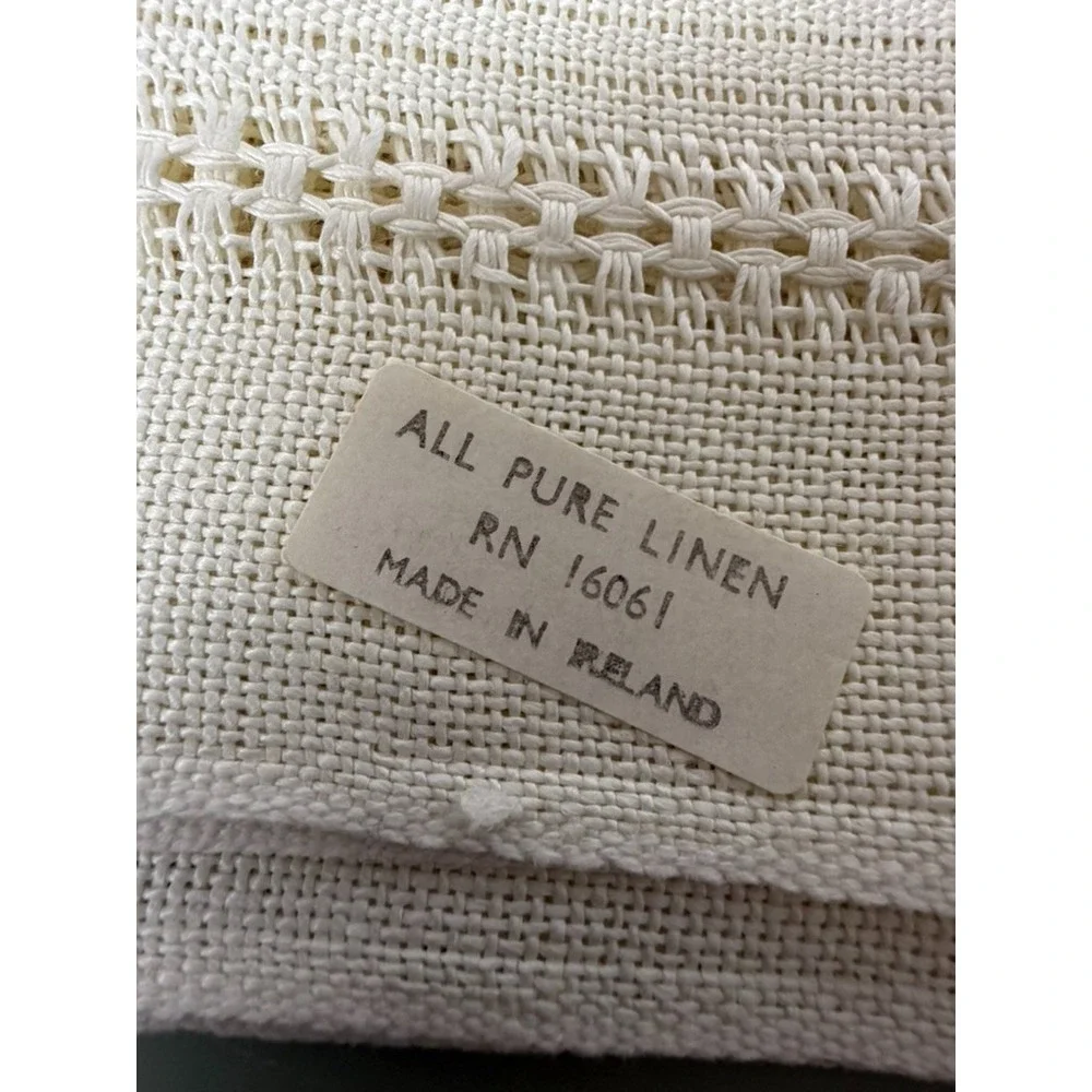 The Unbranded Brand set vintage