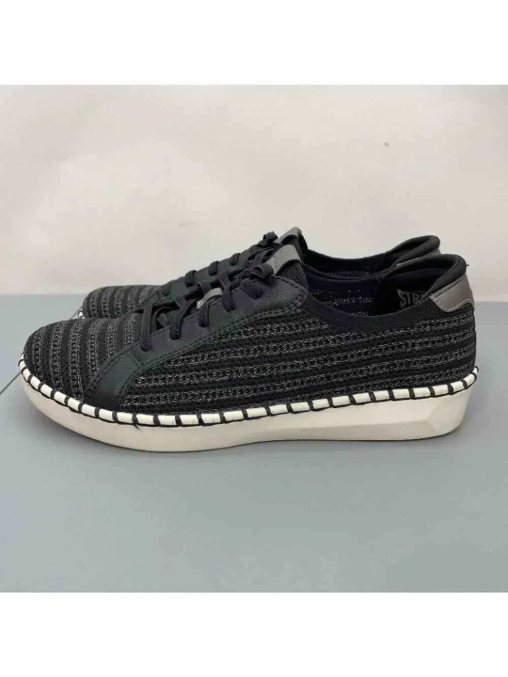 Skechers Sepulveda 2.0 Radiant Walk Sneakers Shoes Slip On Silver Black Women 10