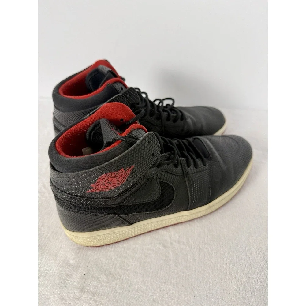 Nike pre owned