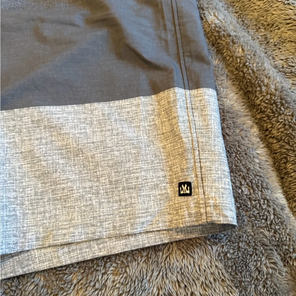 Micros shorts sleek