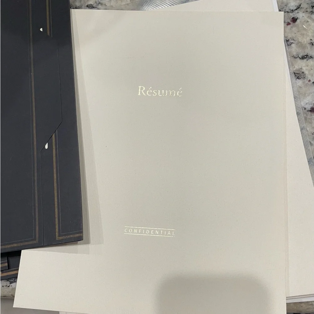 N/A elegant black