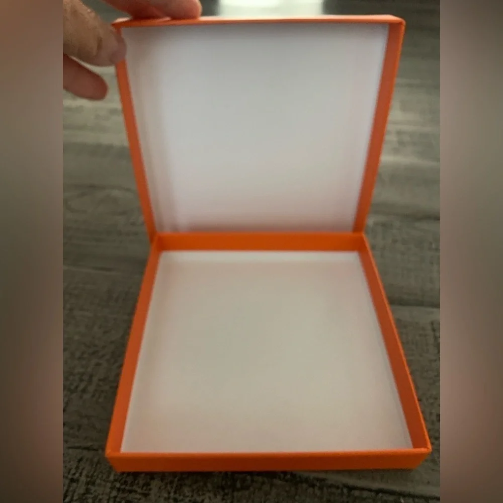 Hermes elegant hermès