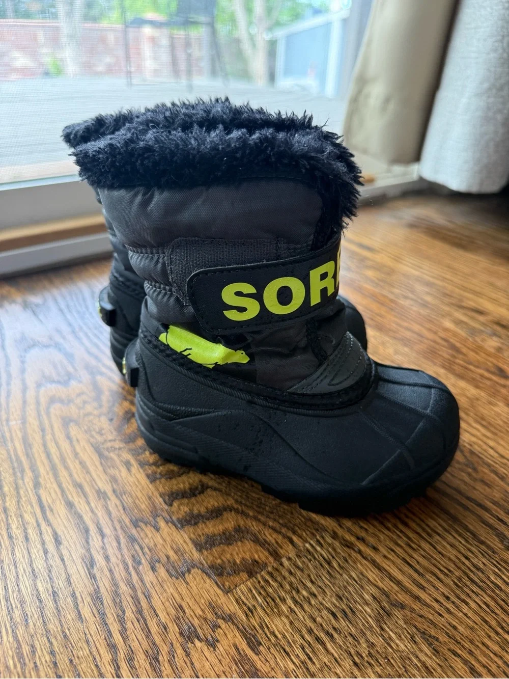 Sorel hook faux