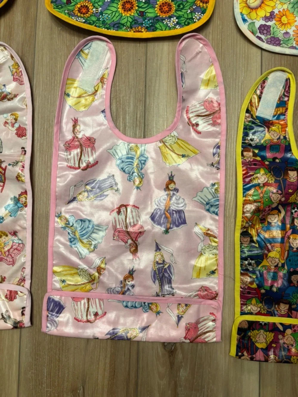 droodle bibs set colorful