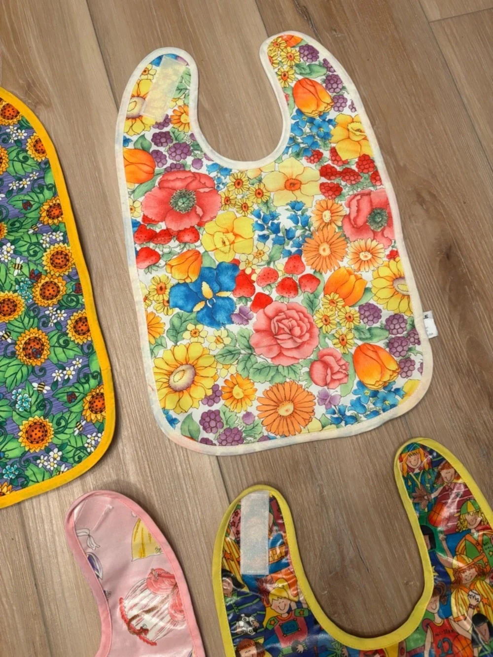 droodle bibs set colorful