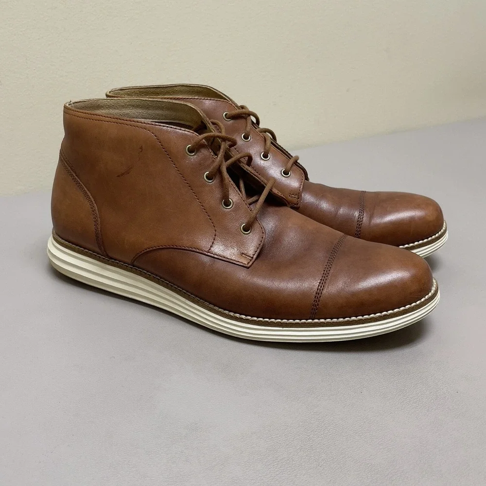 COLE HAAN Grand OS Boots Men 10.5 M Brown Leather Chukka‎ Cap Toe Lace Up Shoes