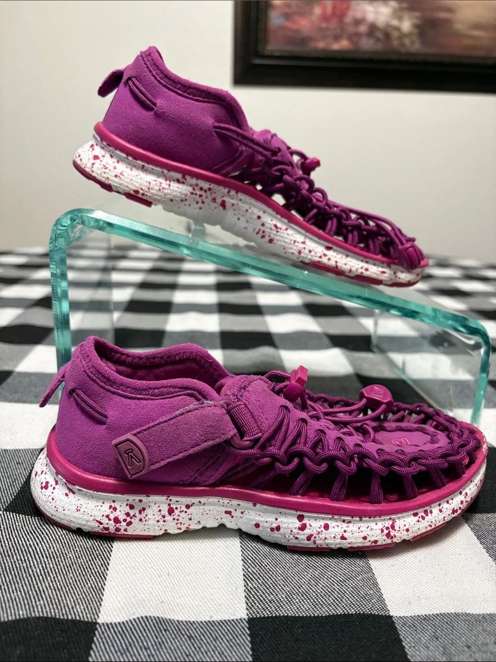 Keen Uneek Bungee Strap Purple Pink Sandals Youth Girls Size 12 Water Trail Shoe