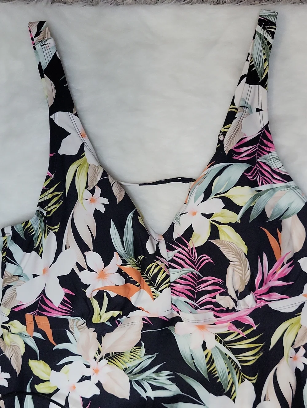 Kona Sol floral black