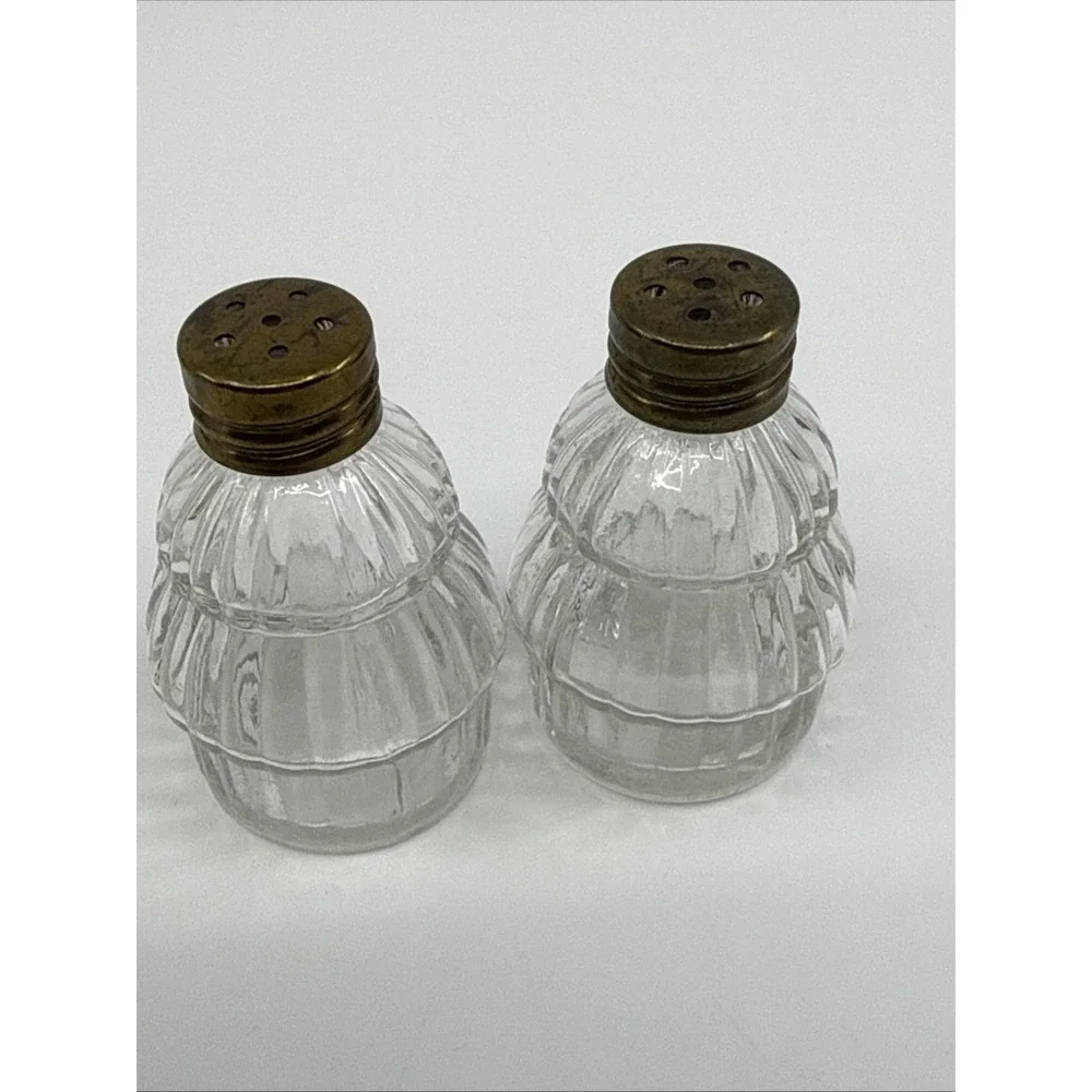 Vintage Draped Clear Glass Design Salt & Pepper Shakers Layered 2