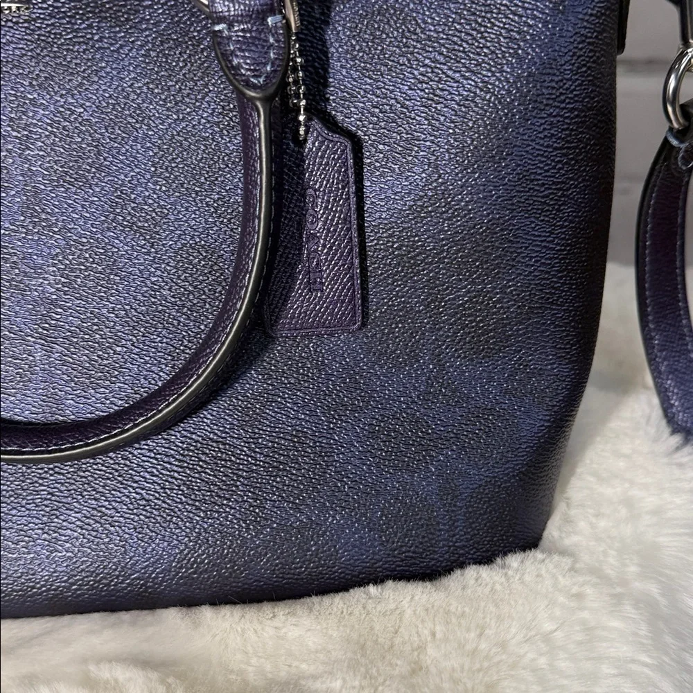Coach authentic sadie
