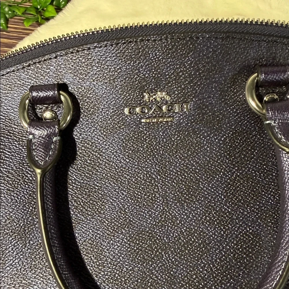 Coach authentic sadie