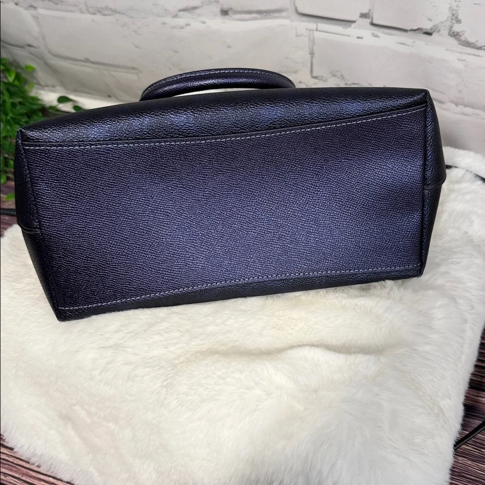 Coach authentic sadie