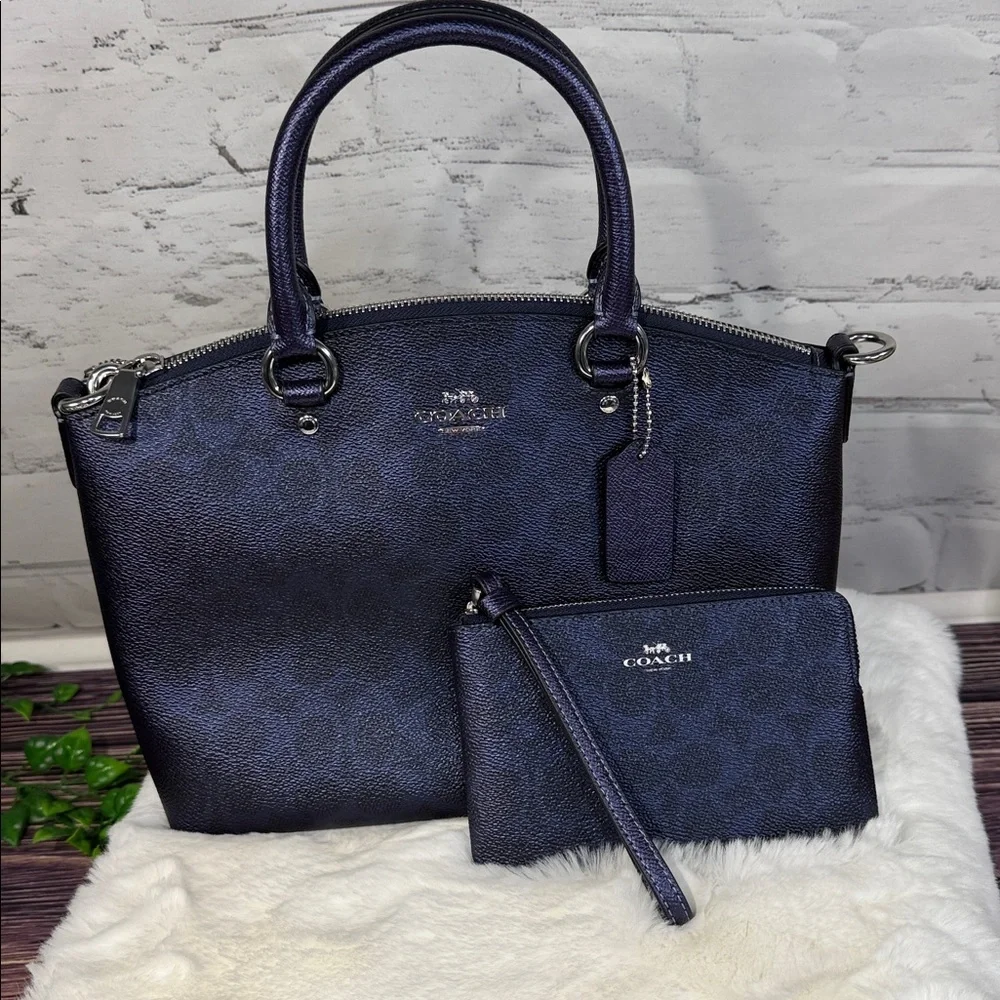 Coach authentic sadie
