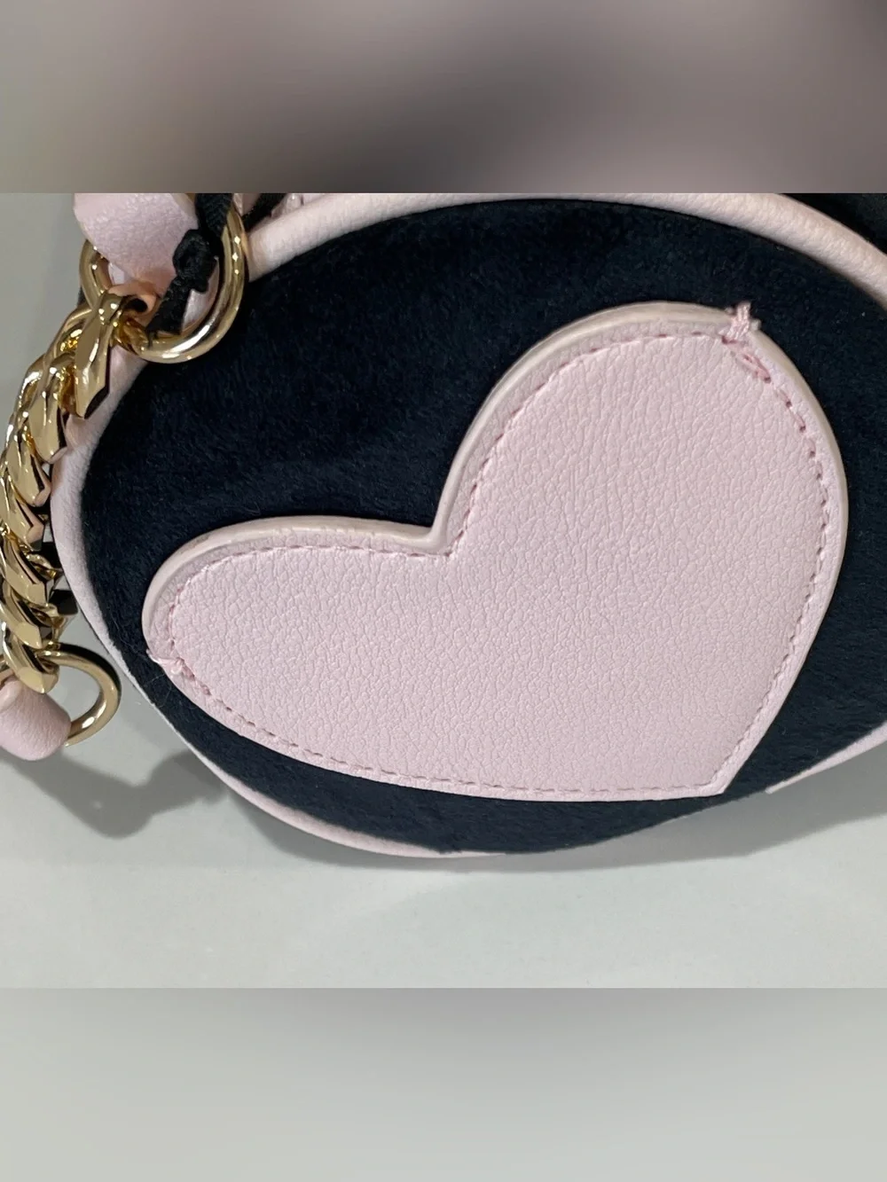 Juicy Couture black barrel