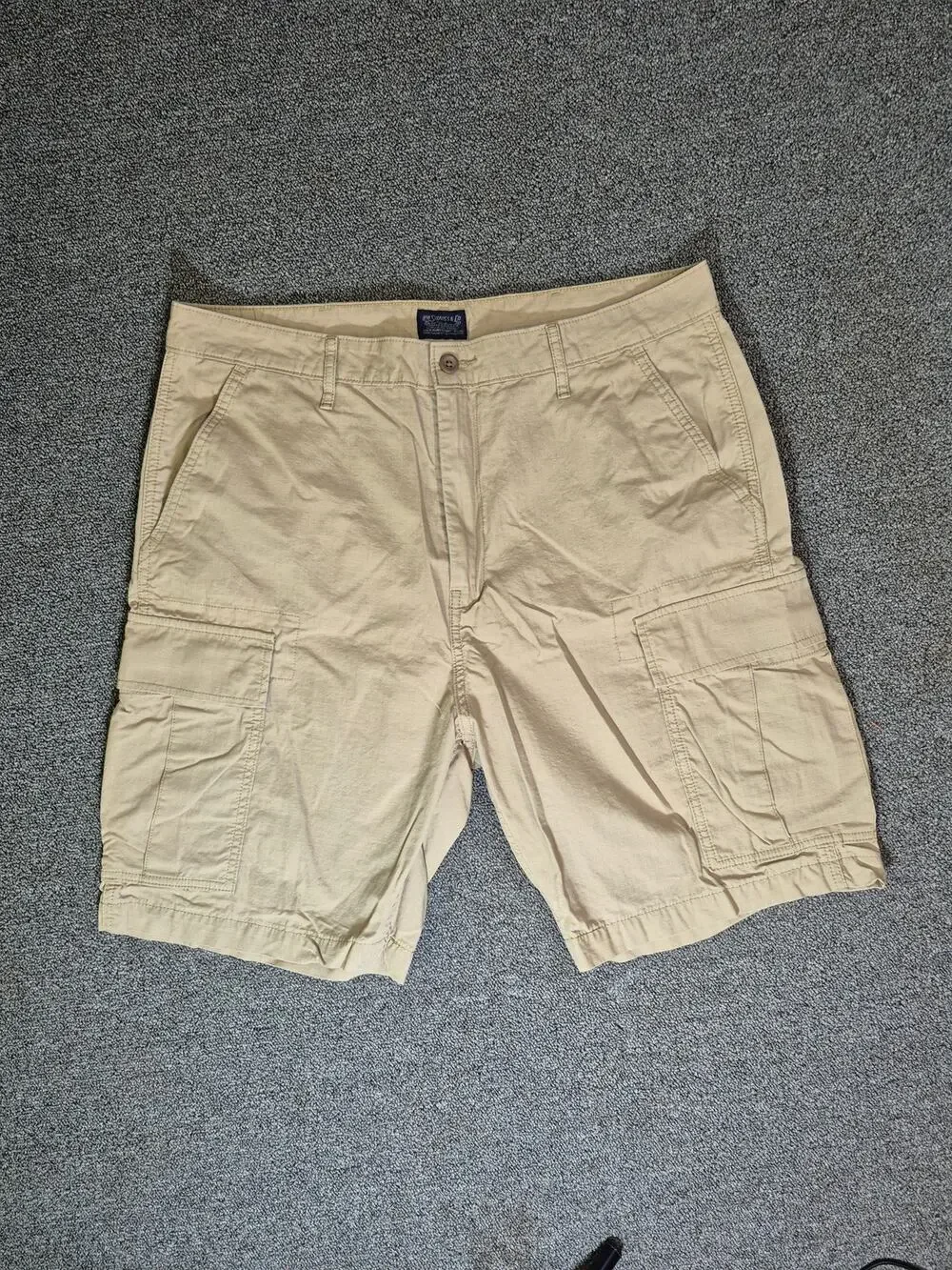 Levi Strauss Men's Khaki Cargo Shorts Size 36 Tan Utility Casual Outdoor