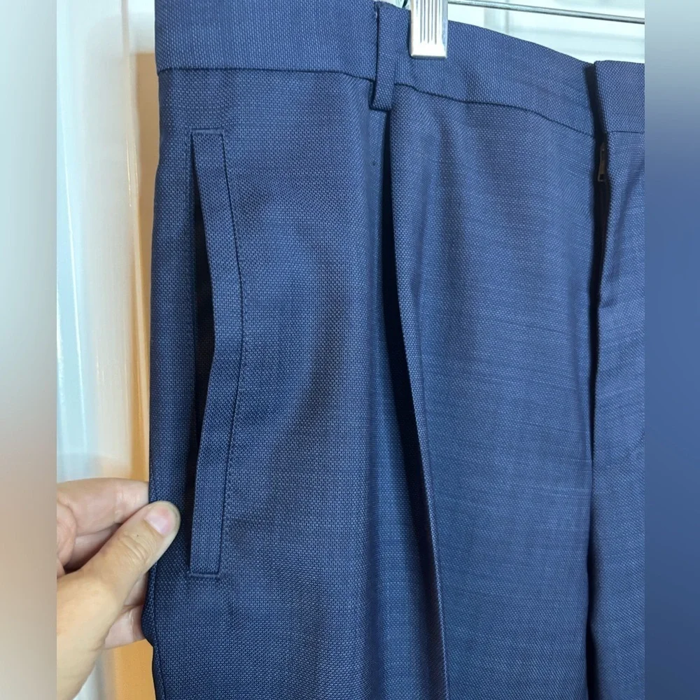 Hugo Boss elegant dark