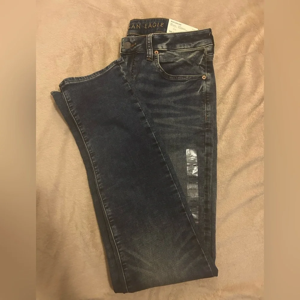 American Eagle Outfitters product pair