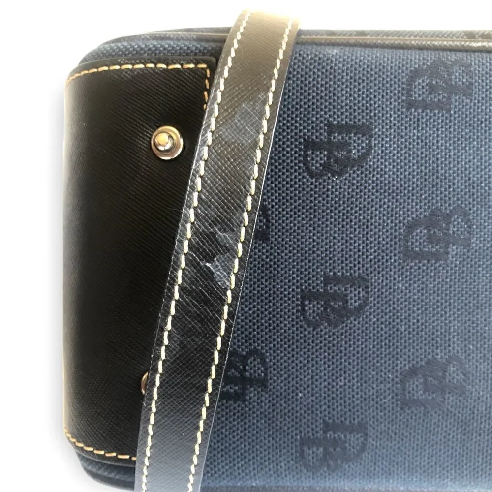 Dooney & Bourke this bag