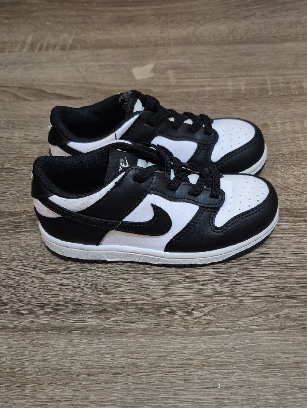 Nike Kids Black and White Low-Top Sneakers