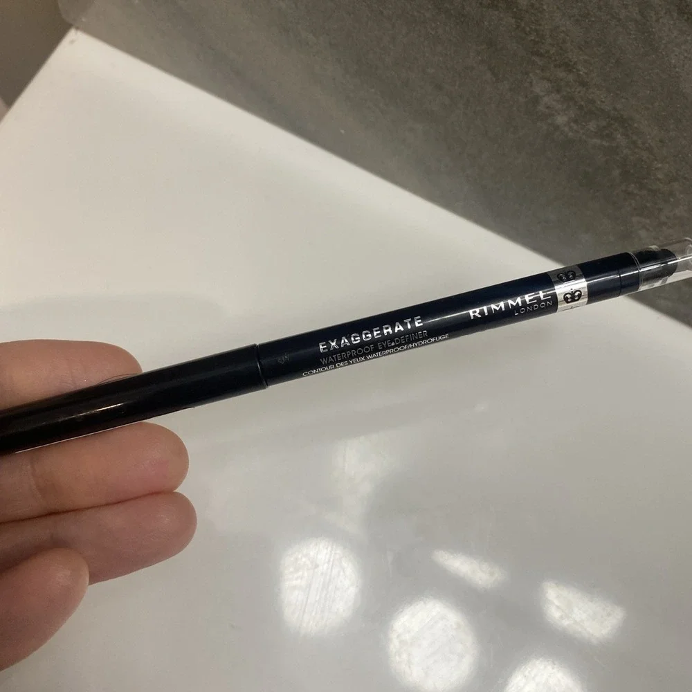 Rimmel Exaggerate Waterproof Eye‎ Definer ~ 262 Blackest Black