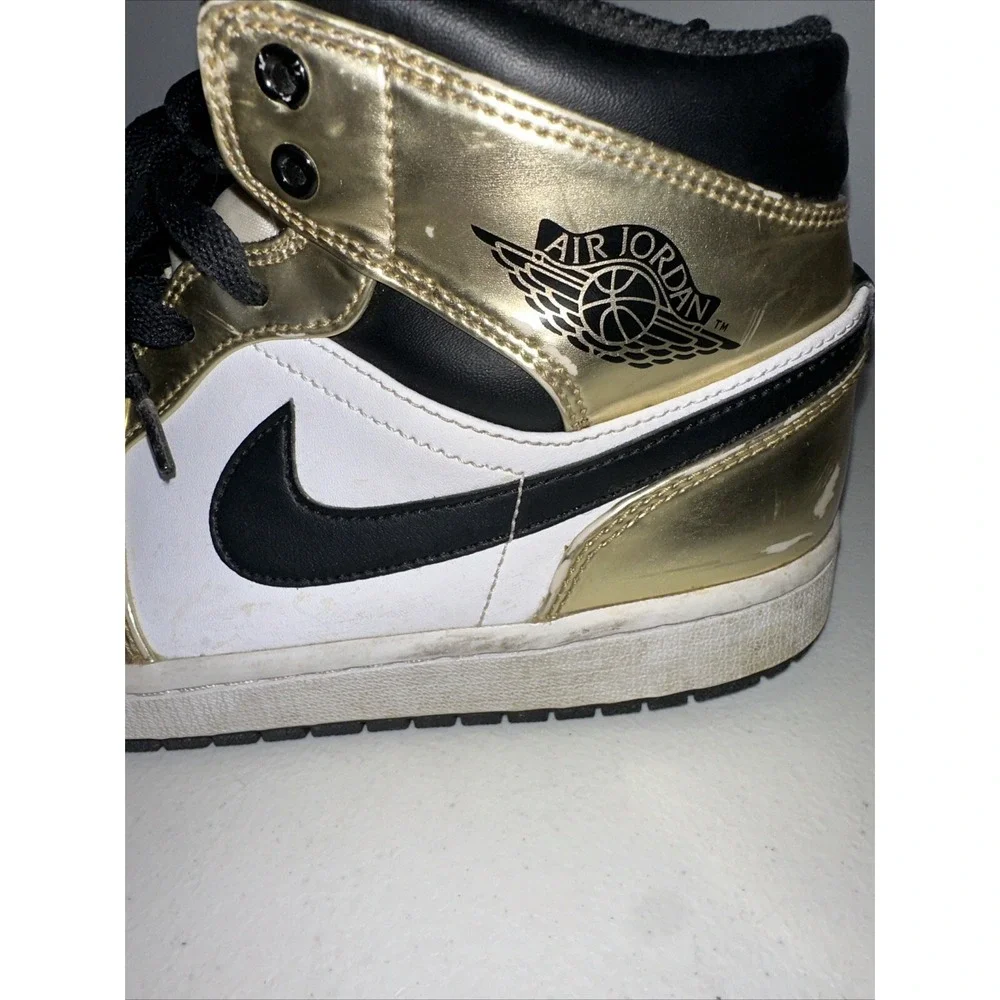 Jordan 1 Mid SE Men's‎ Size 8.5 - Metallic Gold With Box Shoes Sneakers
