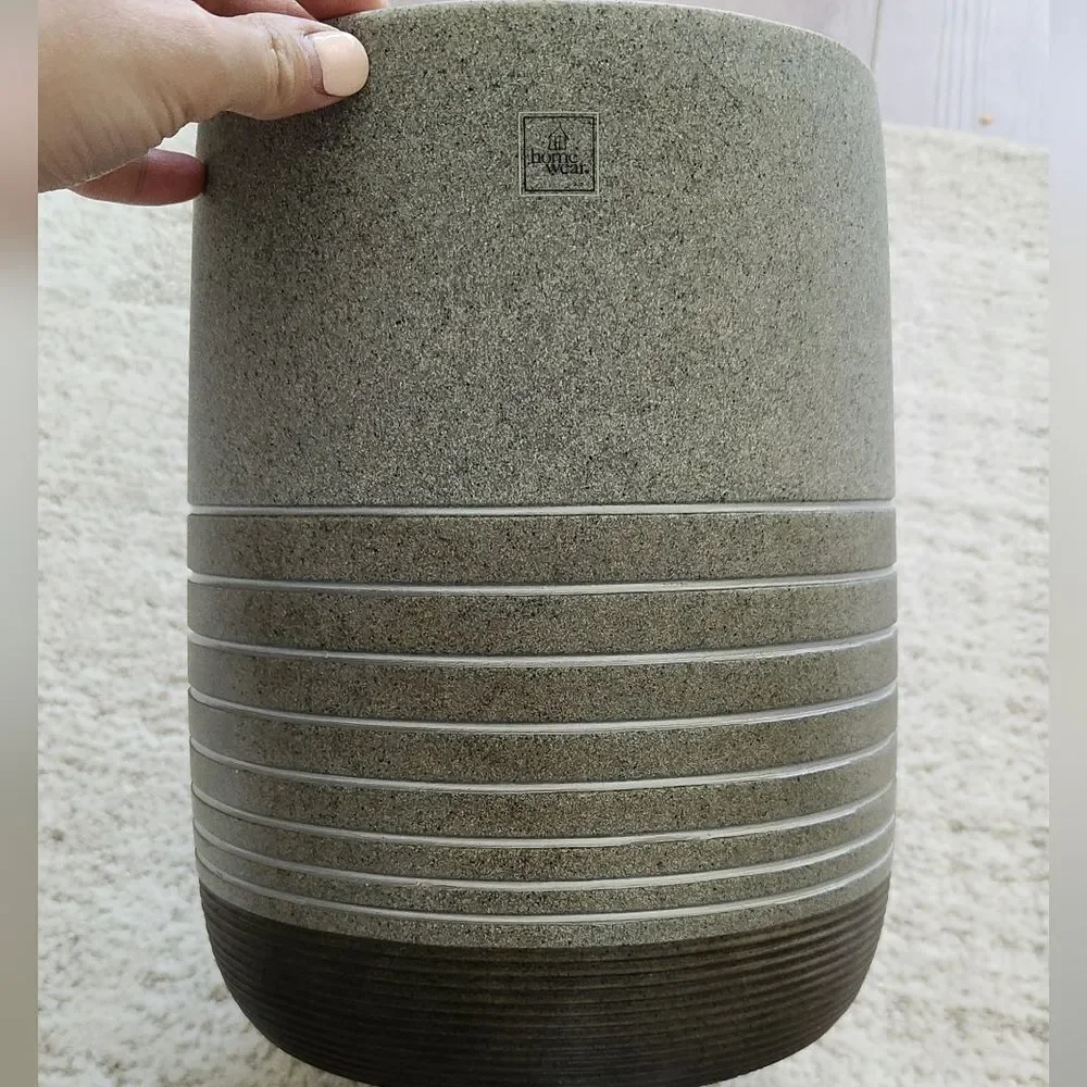 Sahara soap dispenser