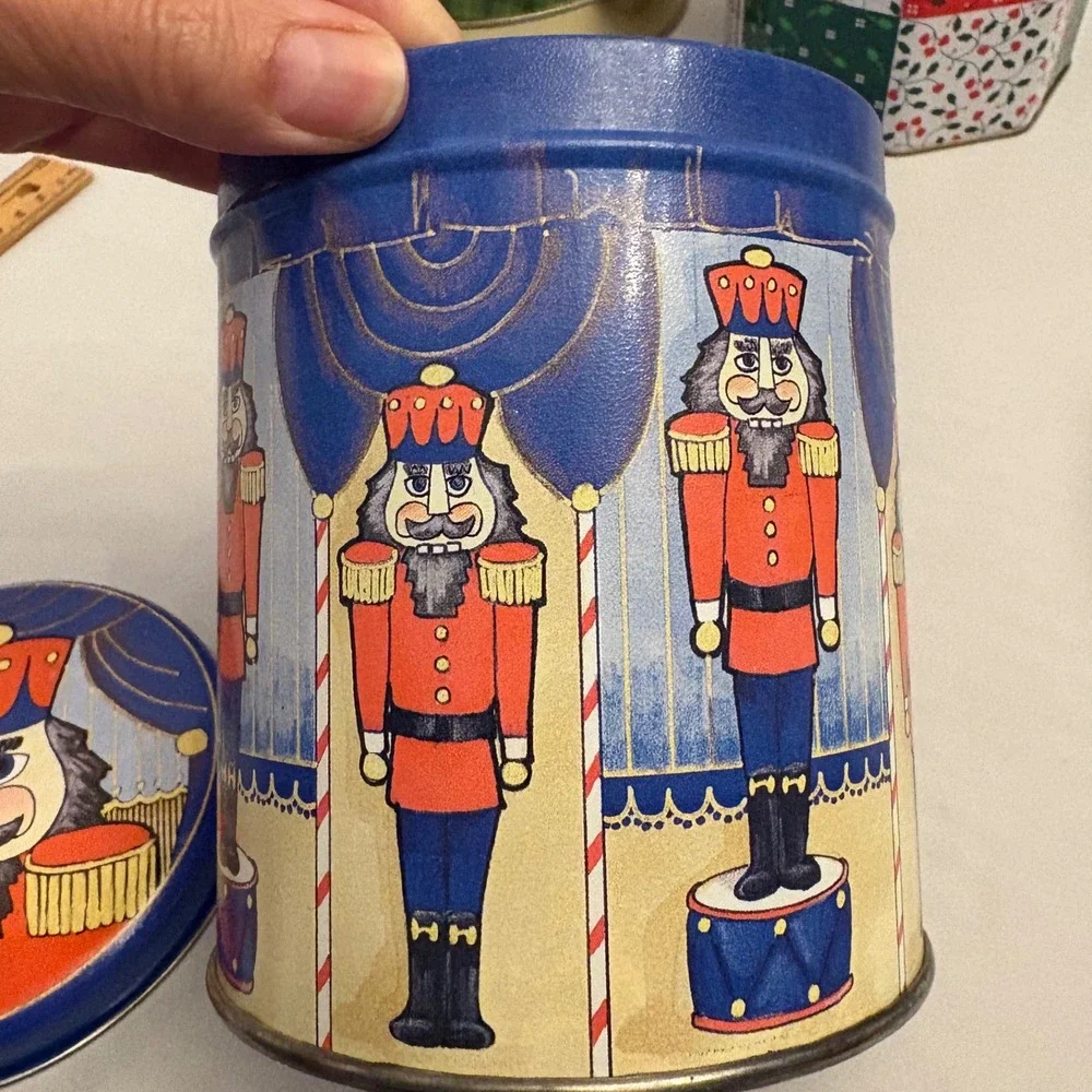 N/A decorative item