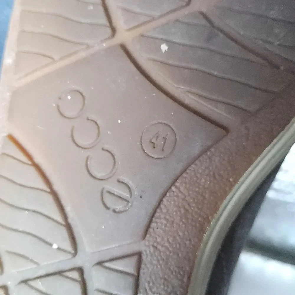 Ecco Chase II Gray Leather Sneaker Shoes Womens Size EU 41 US 10-10.5