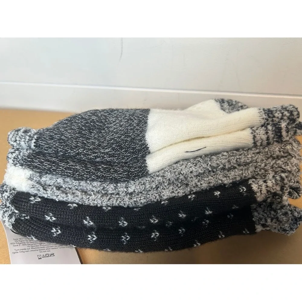 Joyspun pair have