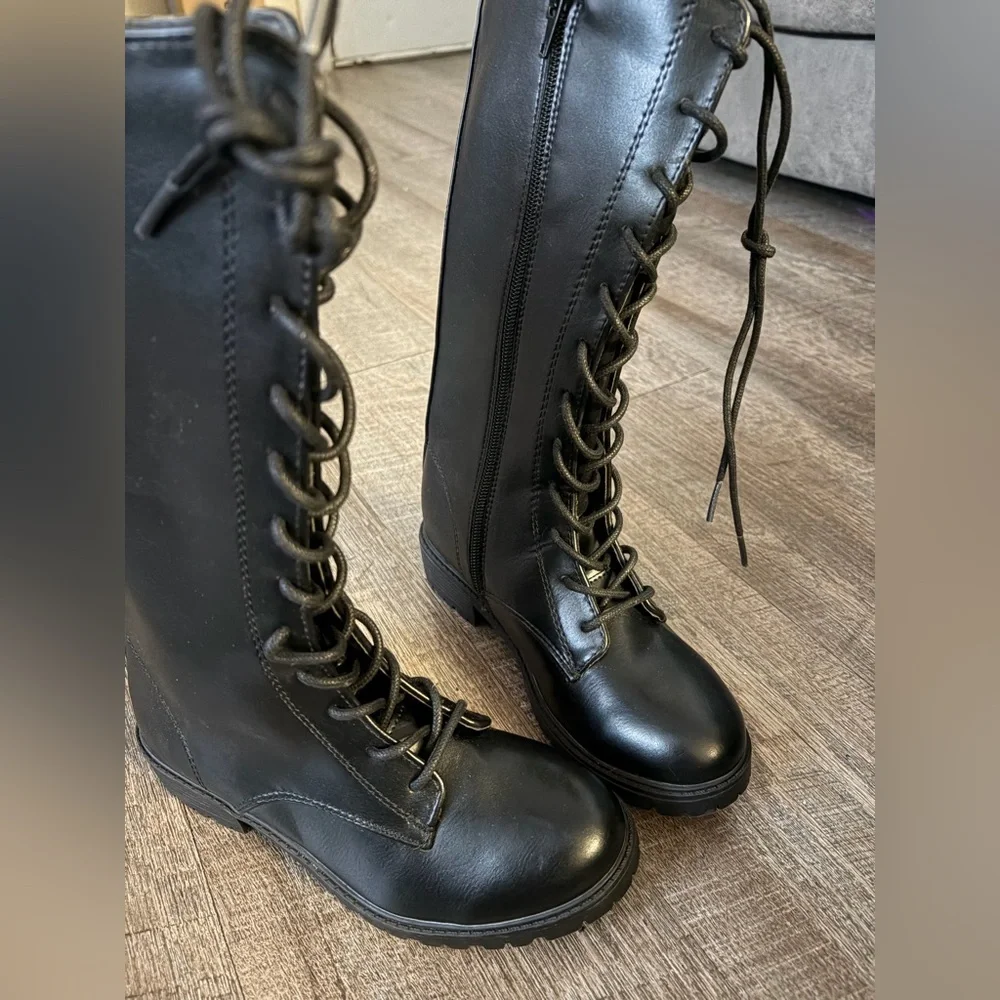 Steve Madden classic black
