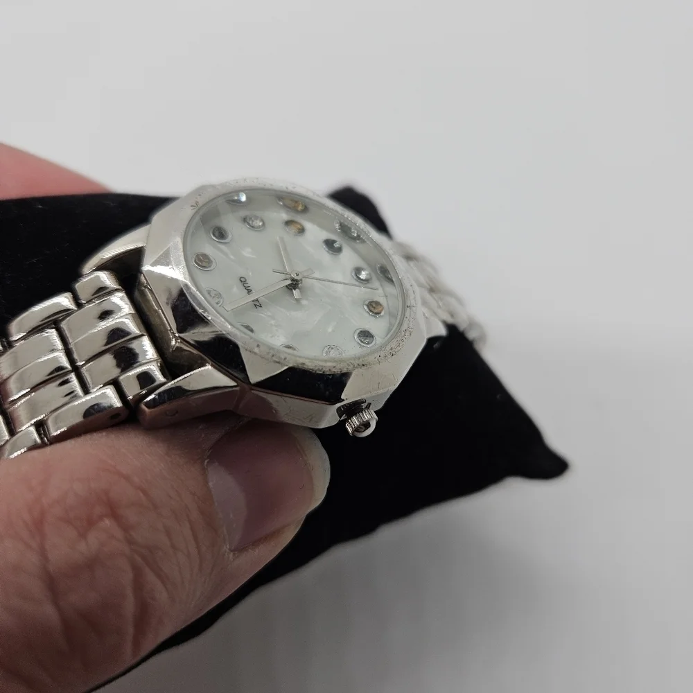 N/A silver tone