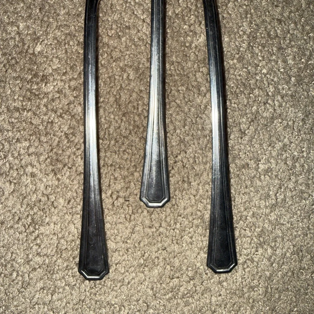 USA three unbranded