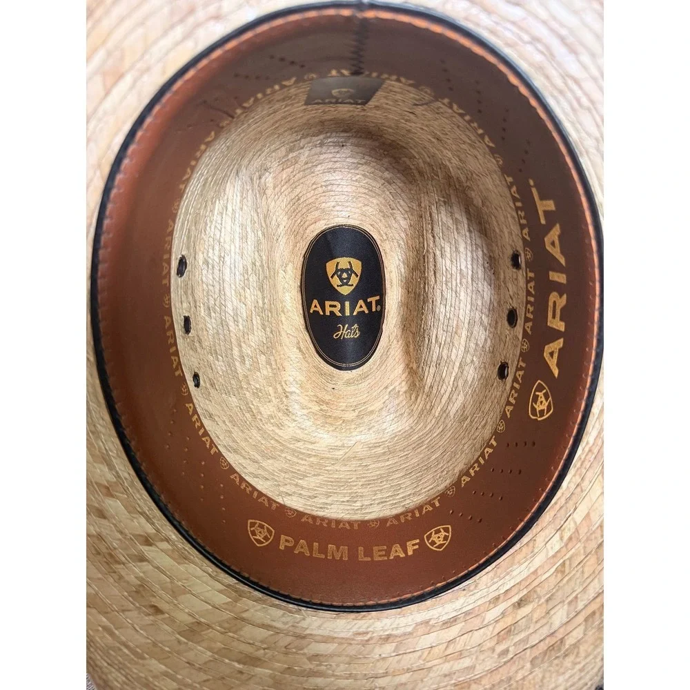 N/A ariat strawbcowboy
