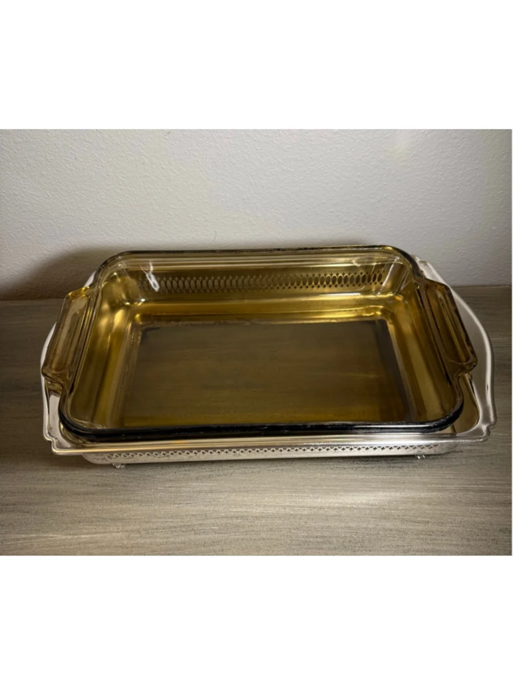 Unbranded hold finish table
