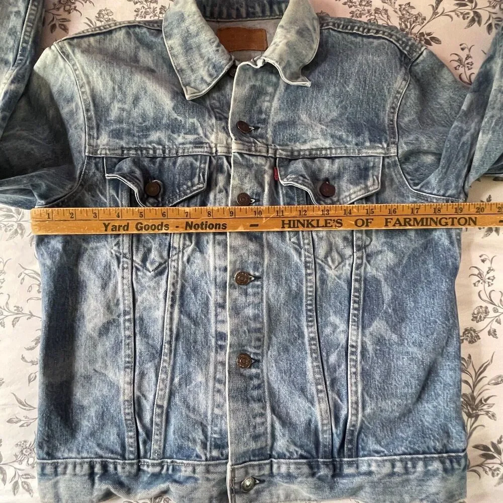 Levis vintage gently