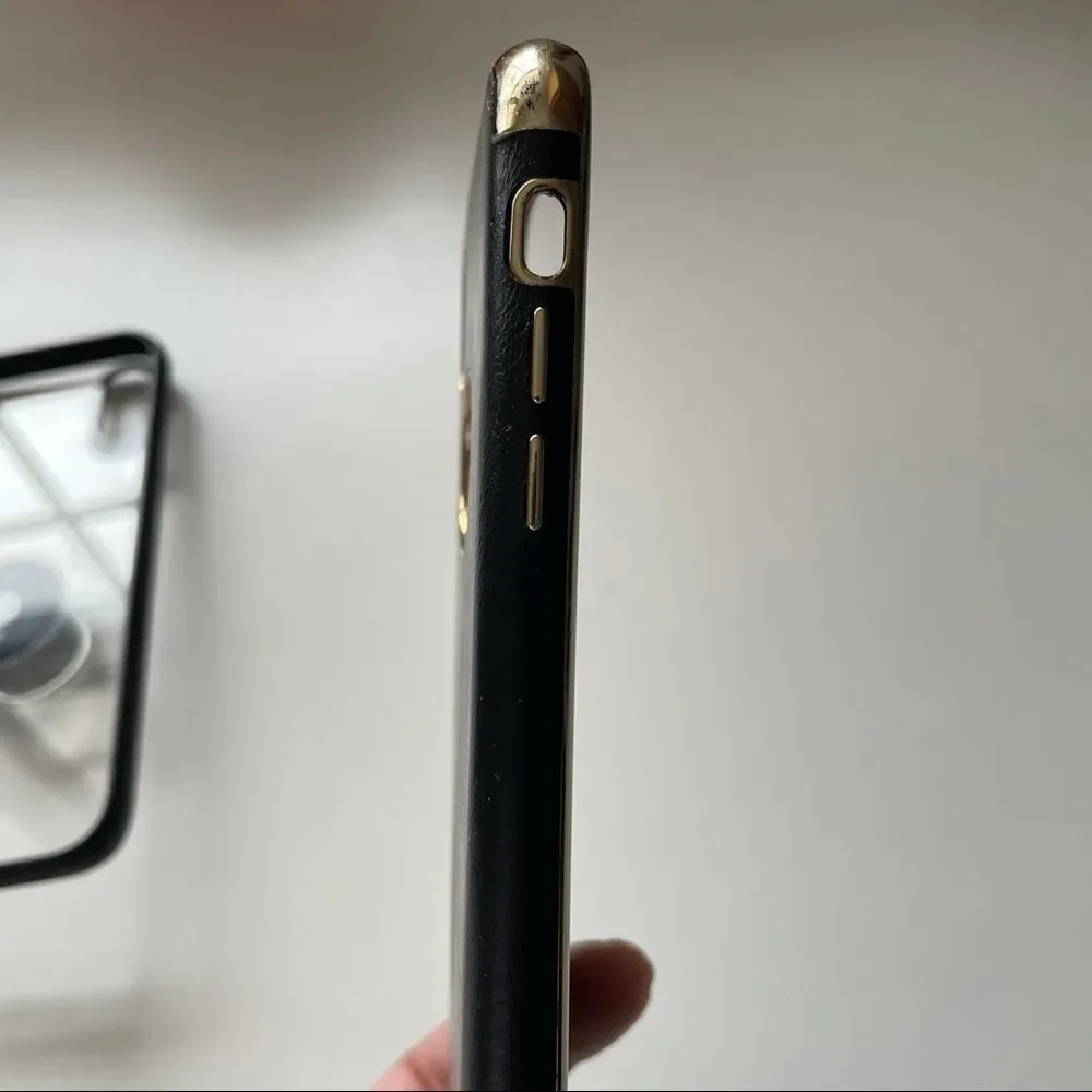 Apple varies styles