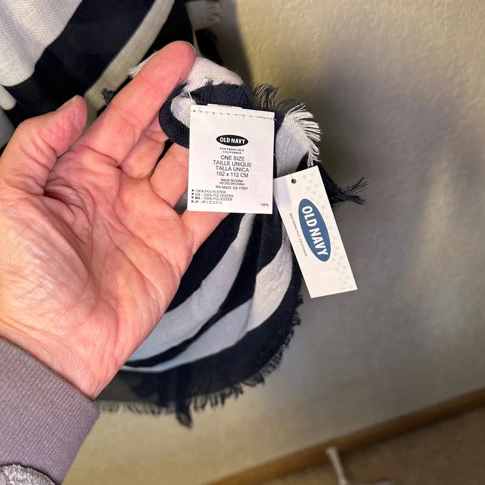 Old Navy embrace effortless