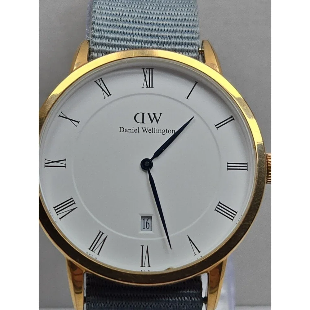 Daniel Wellington item shows