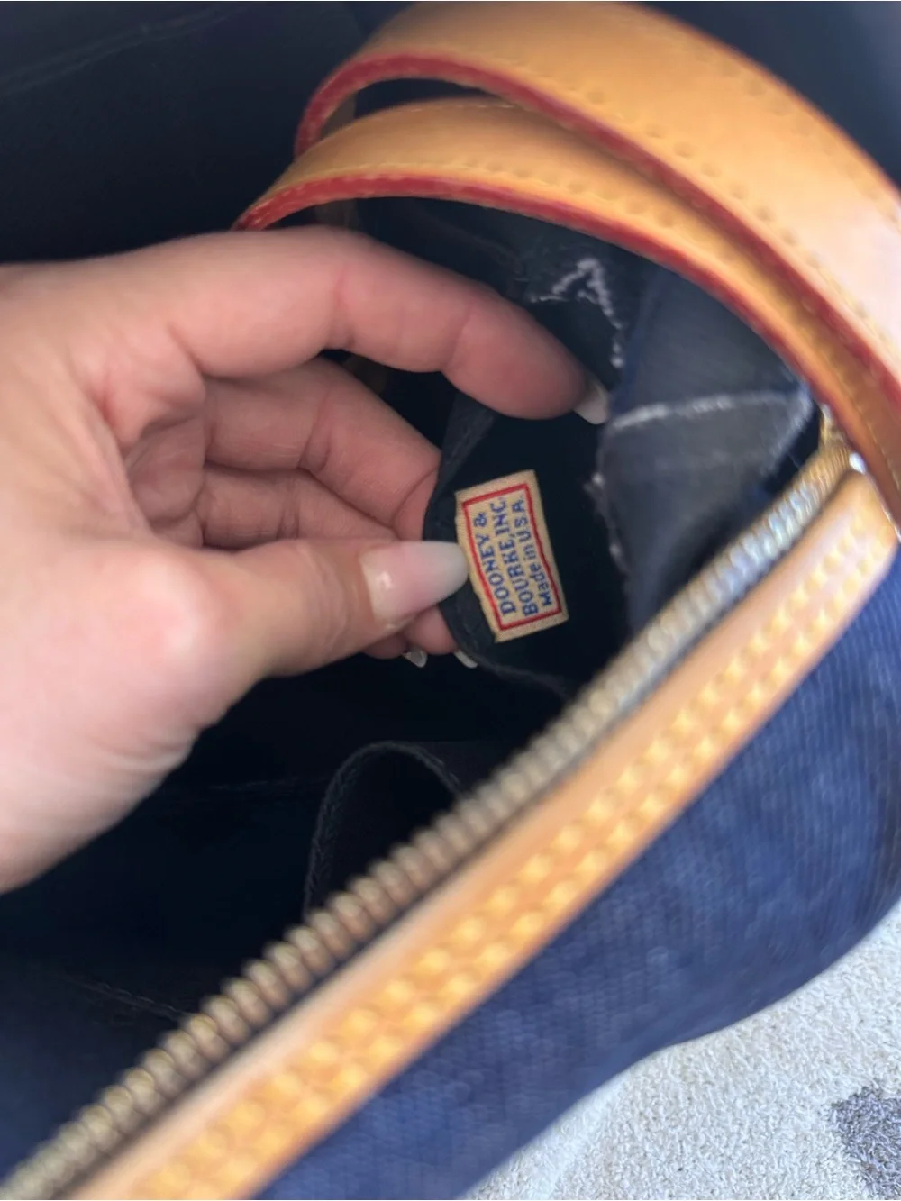 Dooney & Bourke stylish navy
