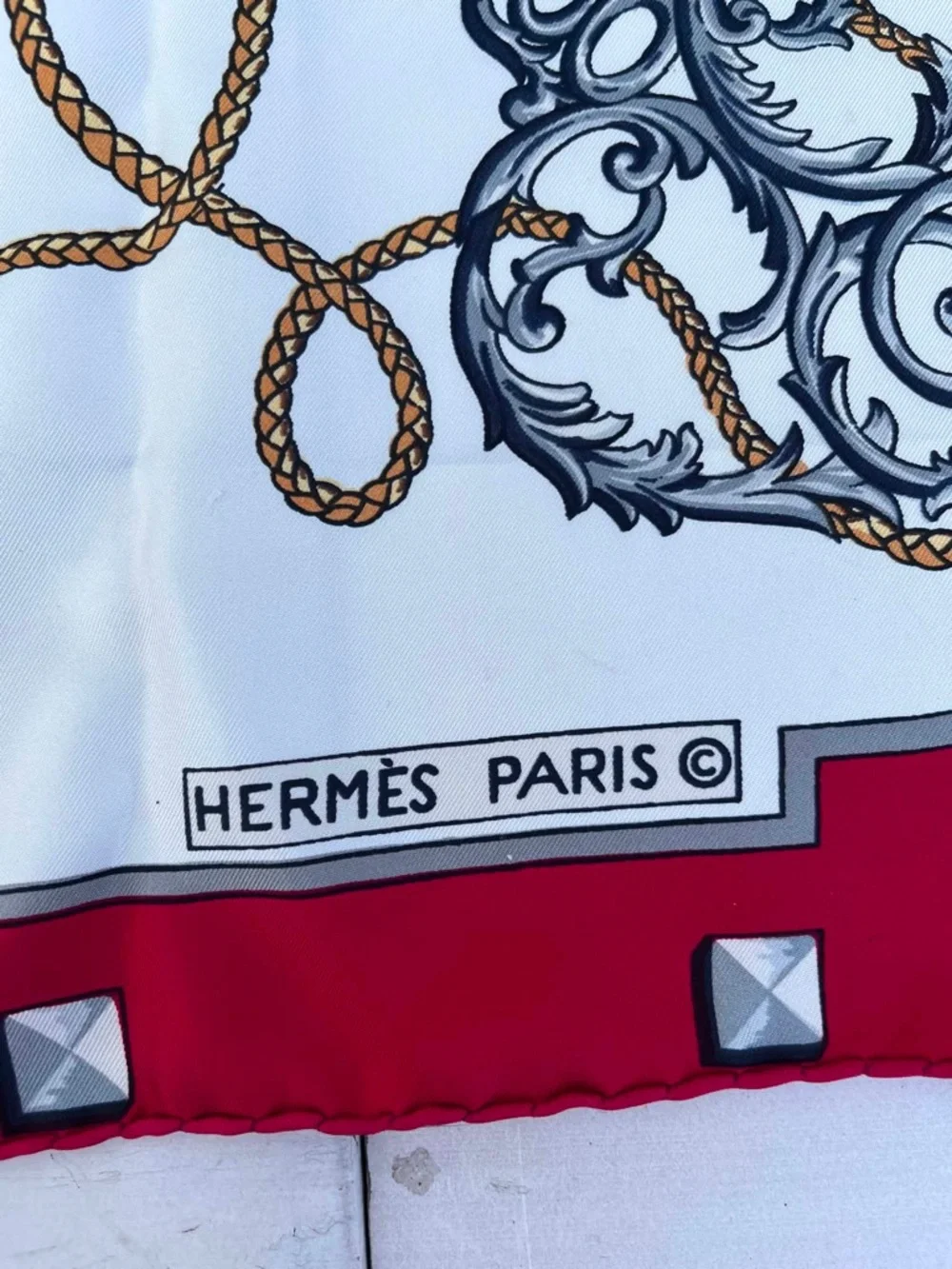 Hermes arranged medallion gold
