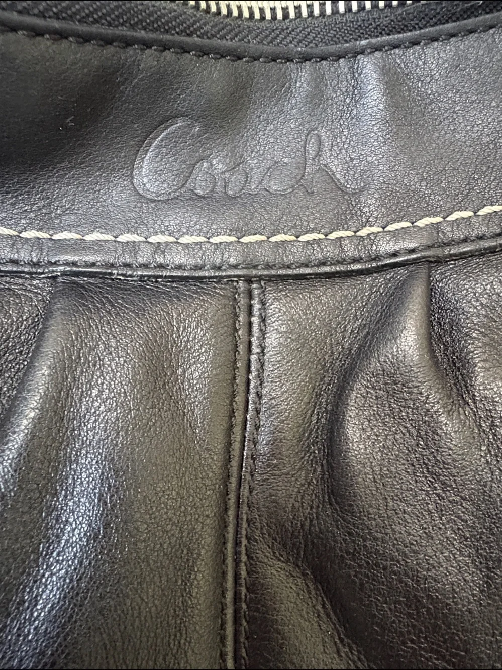 Coach  Vintage shoulder bag  F13764 Pleated front thick smooth leather black EUC